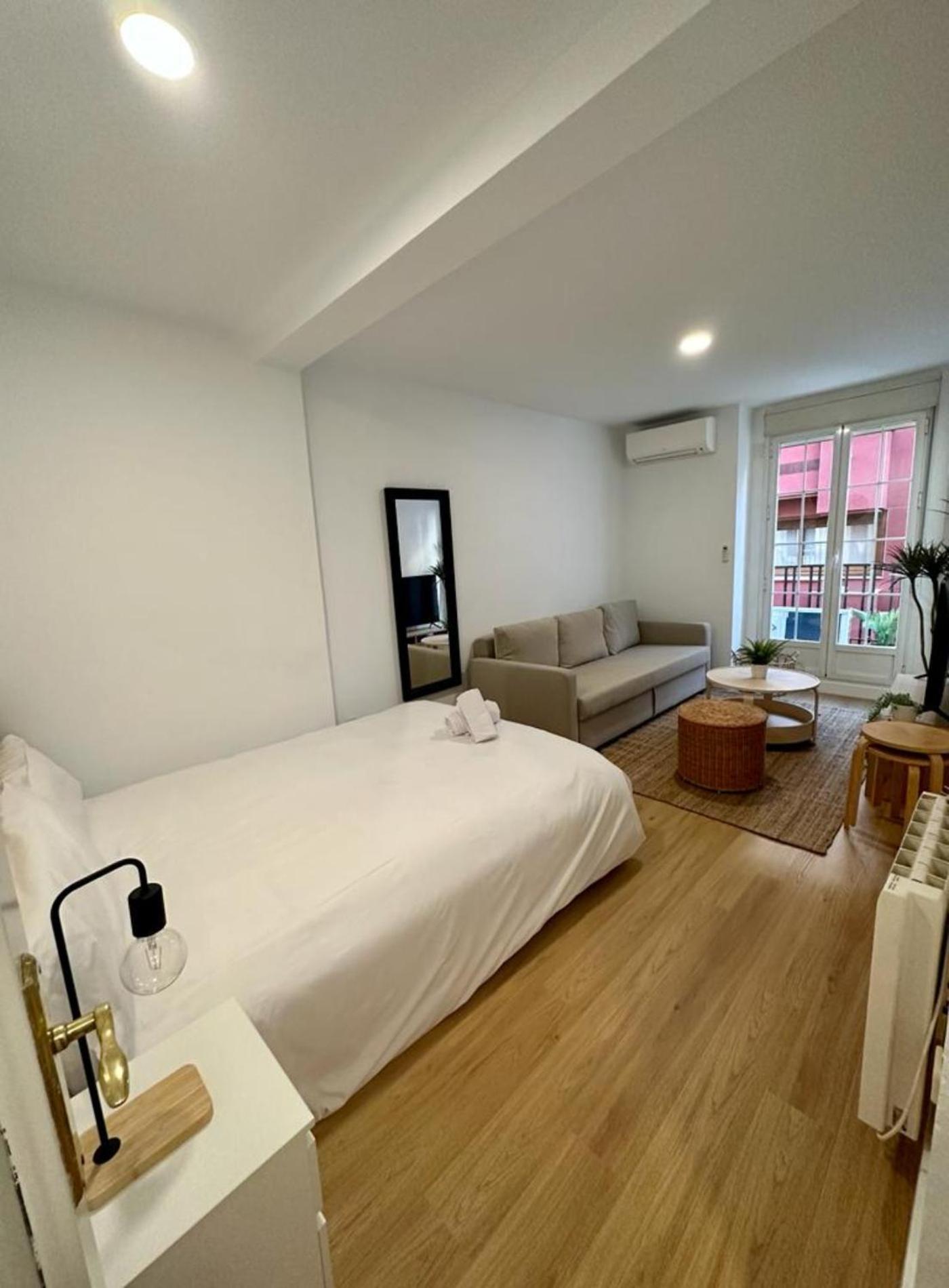 Calle Regueros Loft Para 3Pax En Pleno Chueca Madrid Exteriör bild